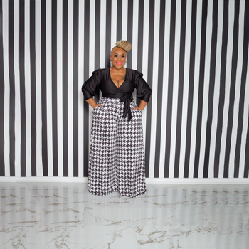 Naiste laia lõikega püksid houndstooth trükiga, polüester (Polüester; Põhivillaste 90–95%; Trükkimine; Stiil: linnaline elegantsus; Pükside tüüp: otse lõige)