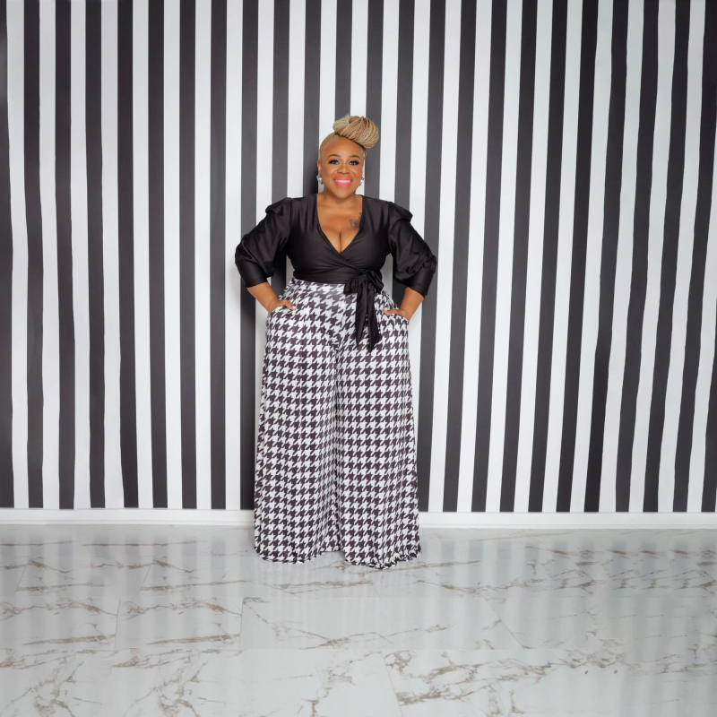 Naiste laia lõikega püksid houndstooth trükiga, polüester (Polüester; Põhivillaste 90–95%; Trükkimine; Stiil: linnaline elegantsus; Pükside tüüp: otse lõige)