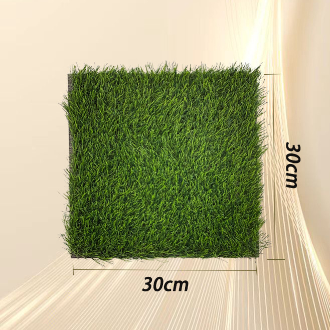 Fészekmatrac szintetikus fűből; anyagok: polipropilén, TPR; alkalmas baromfitartók, farmok és háztartási tyúkok tulajdonosai számára; mosható és újrahasználható.