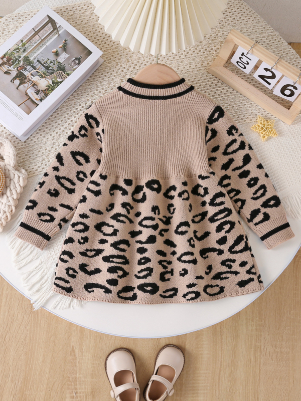 Lányoknak készült kötött leopárdmintás hercegnő ruha, hosszú ujjú, kerek nyakú, viszkóz 51%, 2025 tavasza
