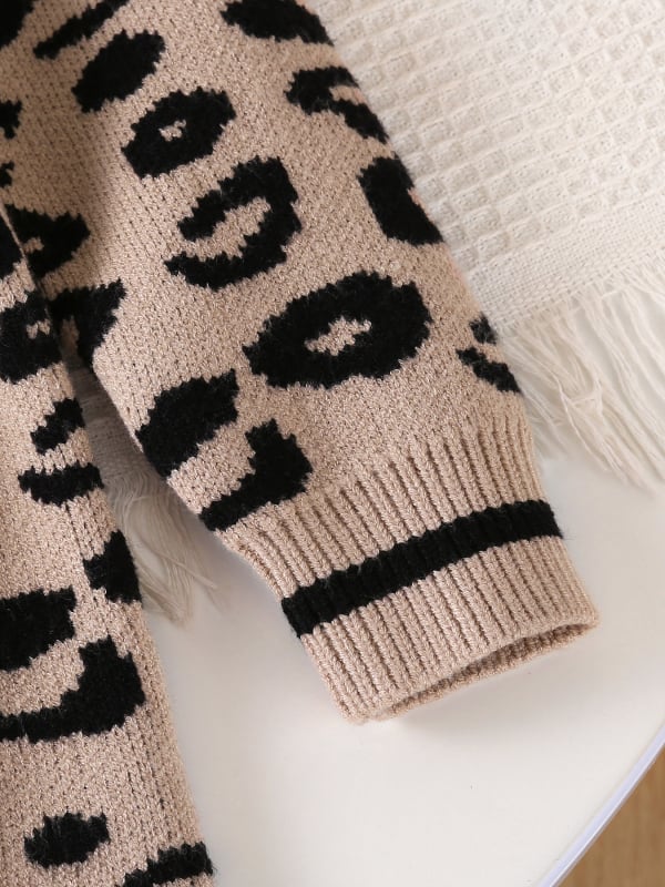 Lányoknak készült kötött leopárdmintás hercegnő ruha, hosszú ujjú, kerek nyakú, viszkóz 51%, 2025 tavasza