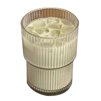 Ποτήρι νερού με καπάκι και καλαμάκι — Nordic στυλ με κάθετες ρίγες από γυαλί, κυλινδρικό, ανθεκτικό σε υψηλές θερμοκρασίες