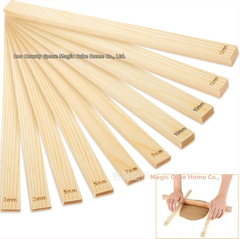 Дървен валяк за тесто Space cube – борово дърво, модерен минималистичен стил