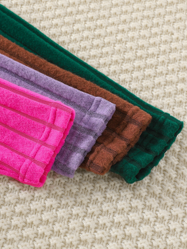 Lányoknak készült virágos mintázatú hosszú ujjú ruha, kerek nyakkal, A-vonalú fazon, poliészter 95%