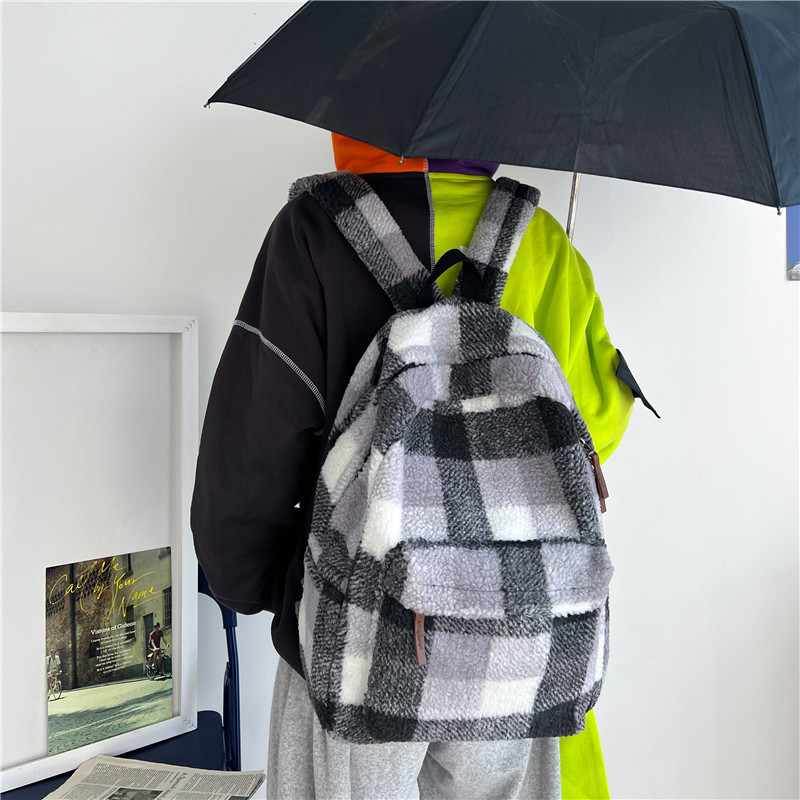 Velúr hátizsák, kockás mintázat, 20–35 L kapacitás, 13 colos laptophoz, légpárnás vállpánttal, utcai stílus