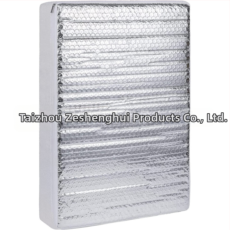 RV тавански люк слънцезащитна щора - алуминиево фолио; Монтаж: Card-in; Тегло: 200 g; Подходящ за таван; Печат на лого