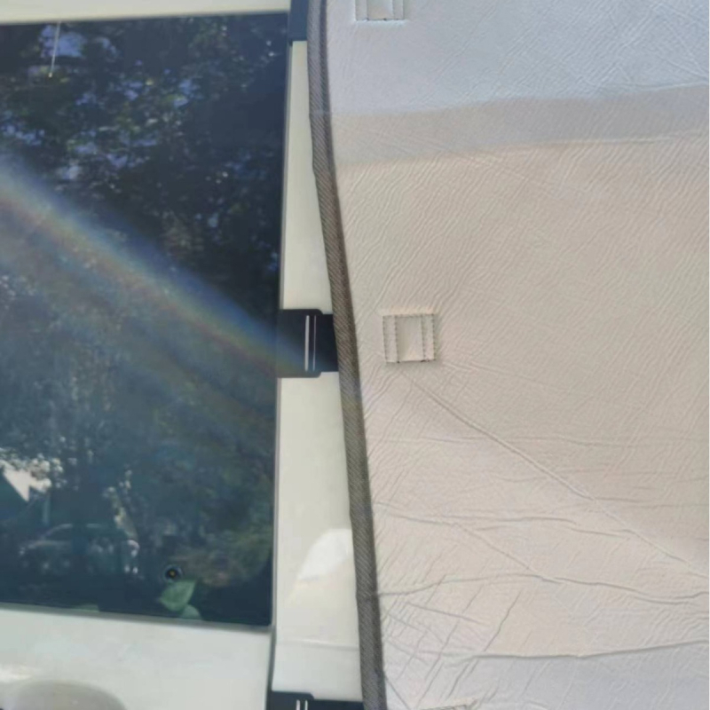 RV покривка за предното стъкло - двойно слоево слънцезащитно покритие, PVC пяна с алуминиево фолио и иглопробивана памук, вградена инсталация