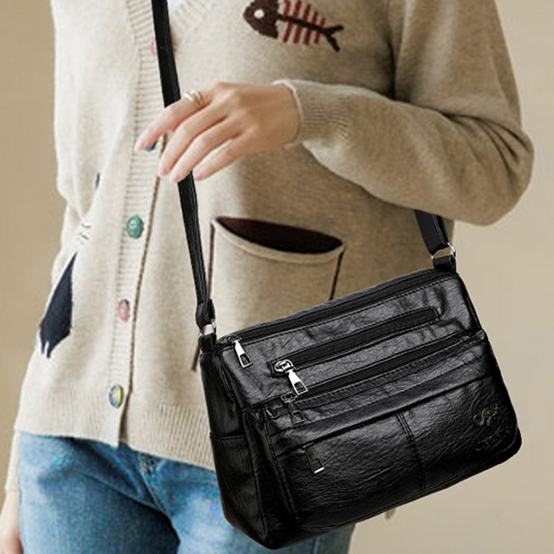 Pečių rankinė street trend stiliuje, PU medžiaga, kvadratinė rankinė, horizontali forma, užtrauktukas