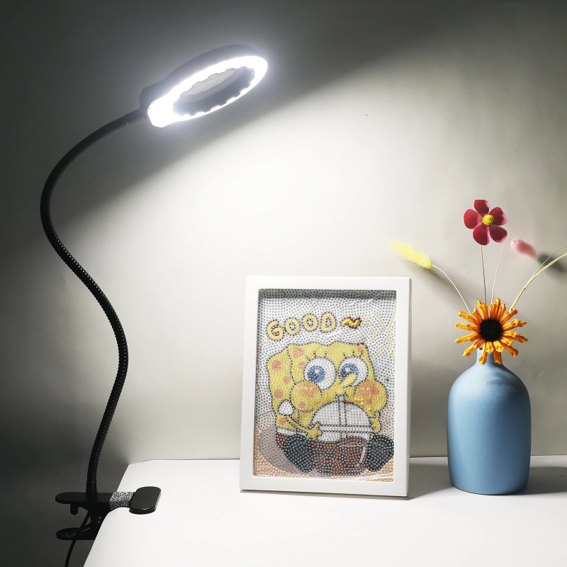 5x nagyító lámpa hajlítható nyakkal, 5 LED üzemmód, USB táplálás, CRI ≥95