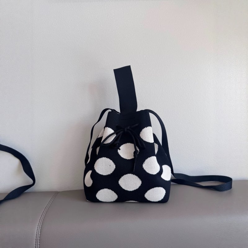 Női vödörtáska húzózáras záródással, poliészter, városi minimalist stílus, nagy kapacitás, telefontartó zseb