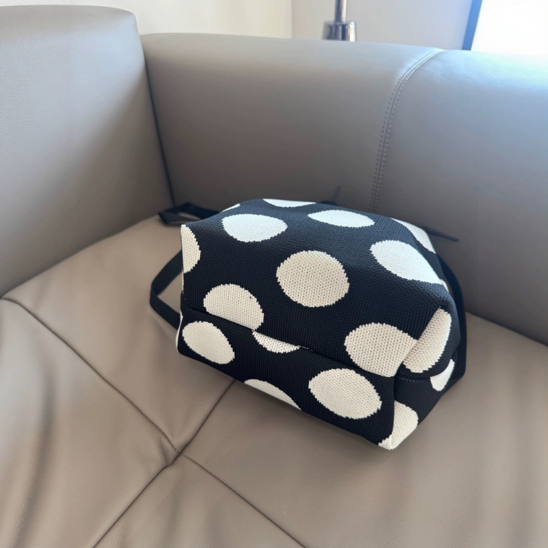 Női vödörtáska húzózáras záródással, poliészter, városi minimalist stílus, nagy kapacitás, telefontartó zseb