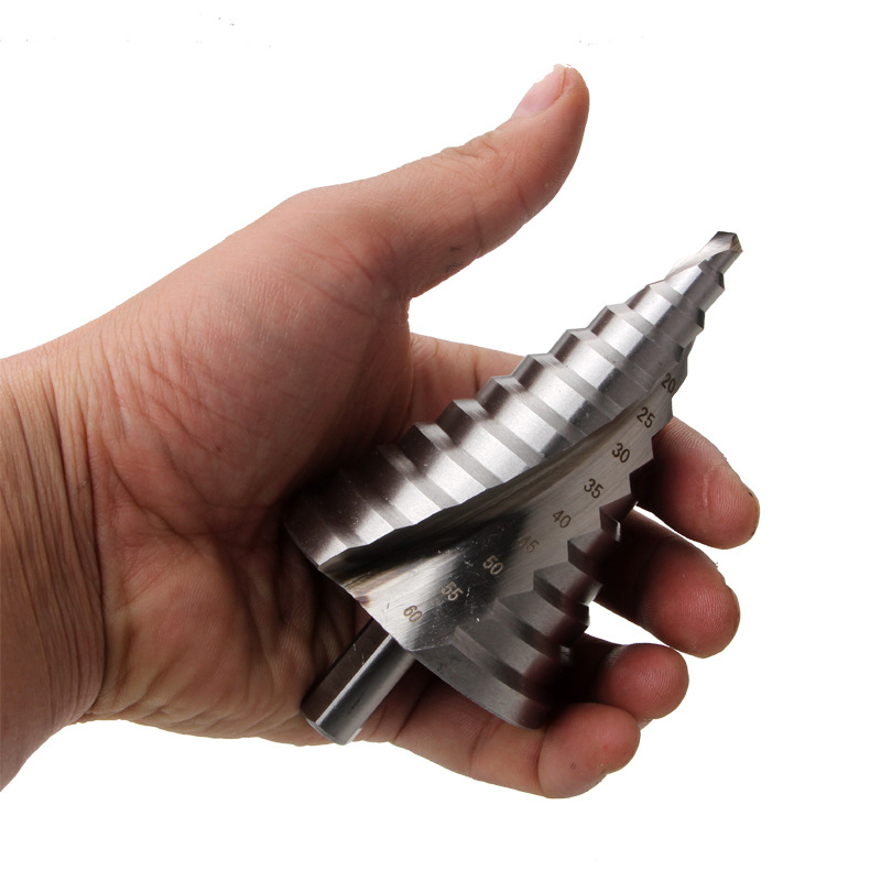 Стъпково свредло със спирални канали, пагода стил, модел 4241, триъгълен хвостовик, HSS, обща дължина 110 мм, 86° ъгъл на върха