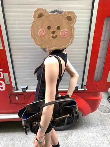 PU tote táska utcai trend stílussal, vízszintes négyszögletes forma, zár, belső zseb mobiltelefon számára, poliészter bélés