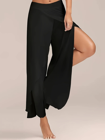 Moteriškos laisvos platėjančios kelnės su skeltu apatine, poliesteris, pagrindinis sudėtinių 30–50% poliesterio, juosmuo vidutinio aukščio, kelnių ilgis – ilgos