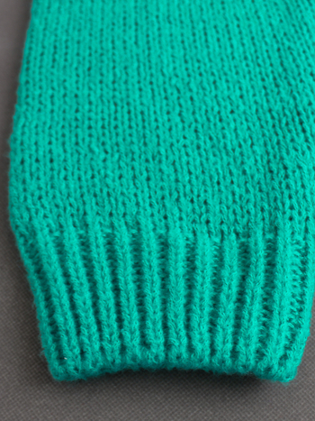 Pleteni kardigan-svijet s V izrezom, dugi rukavi, poliester, slobodan kroj, duljina 50–65 cm, japansko-korejski ležerni stil