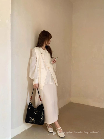 Dámska taška do práce v štýle literatúry a umenia v národnom štýle, plátená, tote taška, vertikálny štvorcový tvar, magnetické zapínanie