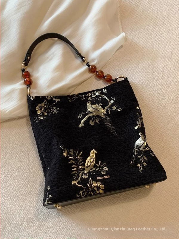 Dámska taška do práce v štýle literatúry a umenia v národnom štýle, plátená, tote taška, vertikálny štvorcový tvar, magnetické zapínanie