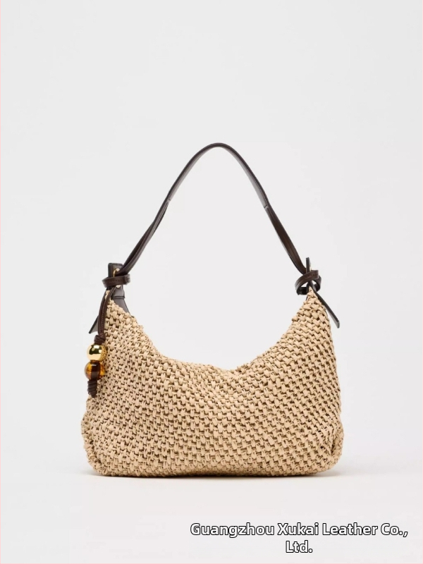 Ženská pletená tote taška – mestská móda, slamený materiál, dizajn pod pažou, horizontálny štvorcový tvar, uzáver na zips