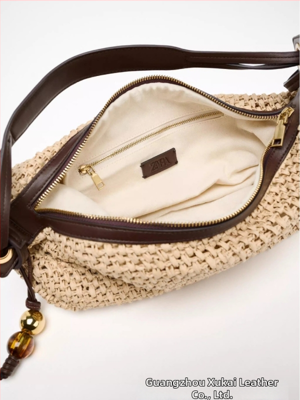 Ženská pletená tote taška – mestská móda, slamený materiál, dizajn pod pažou, horizontálny štvorcový tvar, uzáver na zips