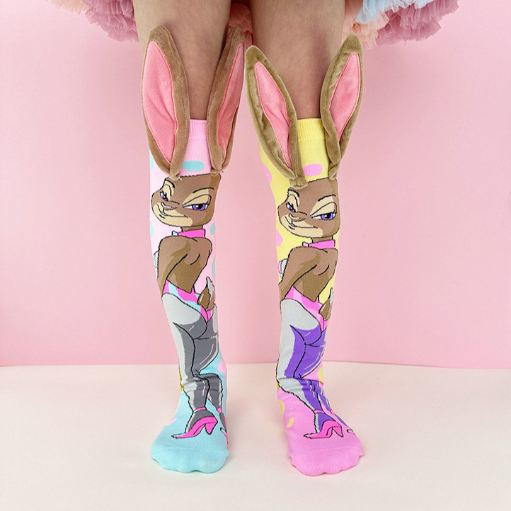 Bērnu zeķes ar zīmētu zaķi, garas līdz ceļgalam, elpojošas un uzsūc sviedru, 95% kokvilna, piemērotas vecumam 1–3 gadi