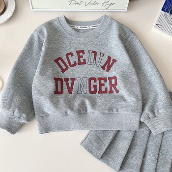 Σετ φούτερ για κορίτσια σε κορεατικό στυλ με πλισέ φούστα και εκτύπωση με γράμματα – δύο τεμάχια, μακριά μανίκια