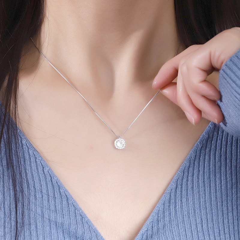 Vario kvadrato pakabukas karoliai su dėžutės grandine, geometrinis minimalistinis stilius, ilgis 41–50 cm, masė 3 g