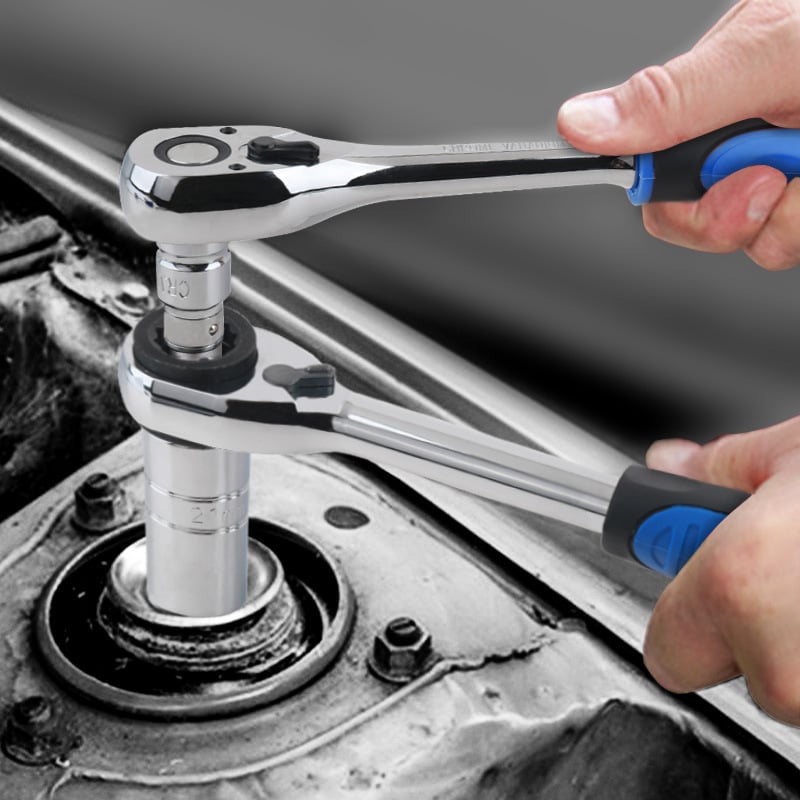 18‑частен комплект за амортисьори: хром-ванадий стомана, електроплакиран завършек, включва торцеви гнезда и демонтажен инструмент