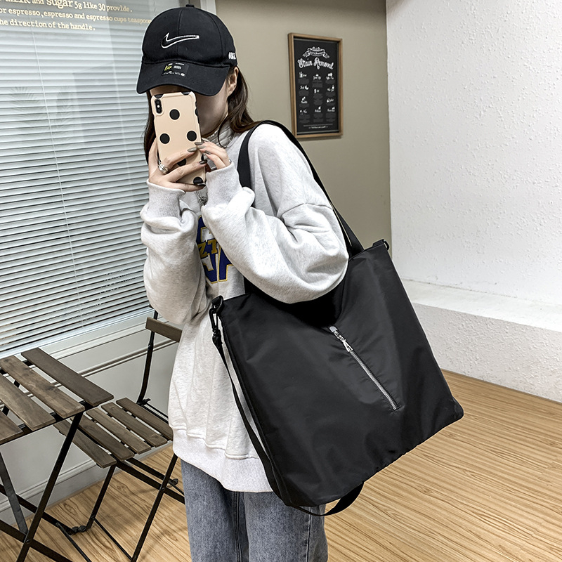 Najlonska tote torba sa zipom, gradski minimalistički stil, laminirana unutarnja džep sa zipom