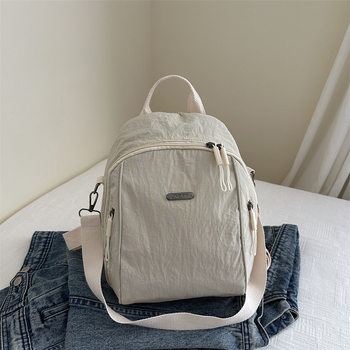 Bucket bag със стил градска простота, закриване с цип, полиестерова подплата, джобове за телефон и камера