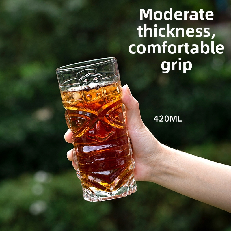 Three Carats Sklenený Tiki Pohár na Koktaily so Vzorom Grimase, Kapacita 301-400 ml, Ľahká Luxus Retro Štýl