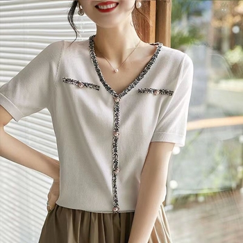 Ženski T-shirt s kratkim rukavima i V-izrezom, ležernog kroja, viskoza, 70–80% viskoze