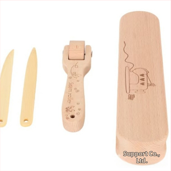 Ξύλινο μαγνητικό τραπέζι σιδερώματος για patchwork με κλίμακα – φορητή, χειροκίνητη