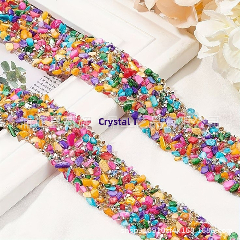 DIY doplnky pre šperky – umelé kryštály, elektroplating, literárny retro