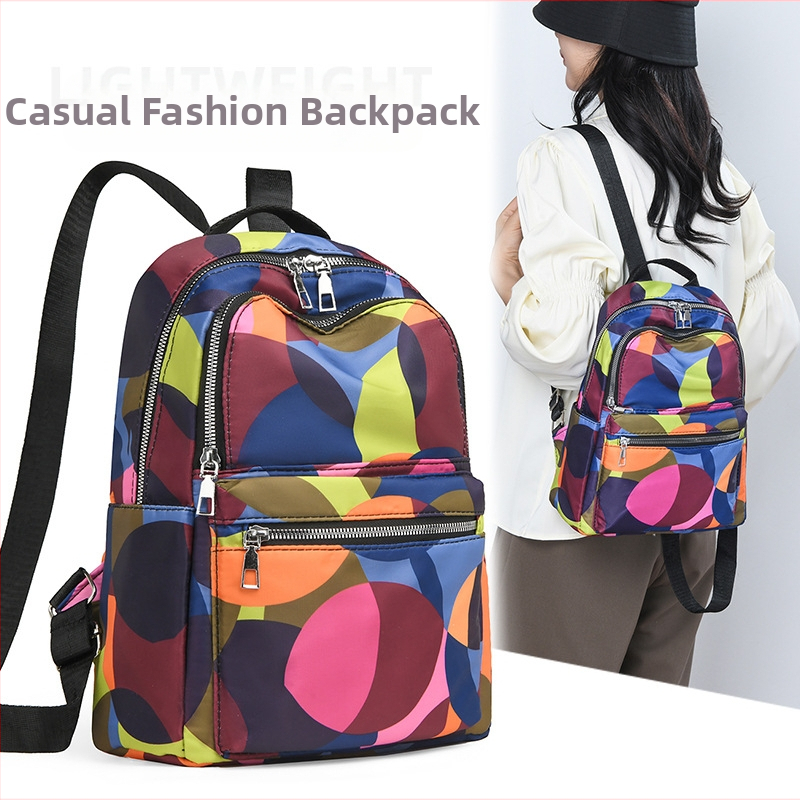 Nylonový batoh - mestská jednoduchosť, Zima 2024, zipsové uzatvorenie, podšívka z polyesteru, vnútorná kapsa na ID