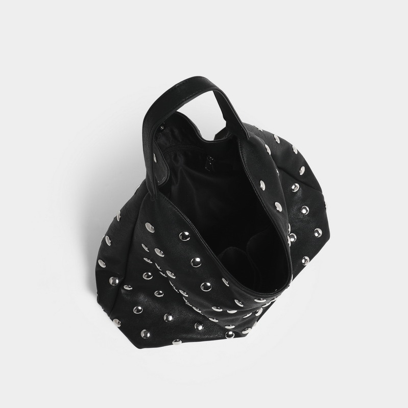 PU torba za podlakticu i rame, vertikalno kvadratni oblik, magnetsko zatvaranje, podstava od poliester, unutarnja džep s patentnim zatvaračem i džep za mobitel, svakodnevna upotreba