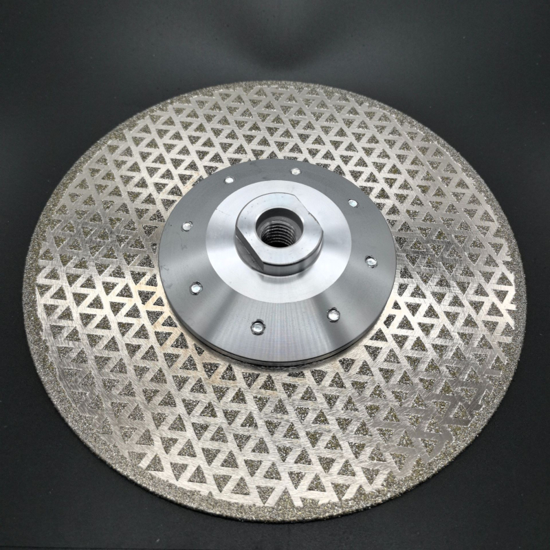 Dijamantni disk za rezanje mramora s elektroplatnim premazom; M14 navoj; pogodan za mramor, granit i pločice; kompatibilan s ručnom i stolnom pilom; maksimalna brzina 8500 RPM