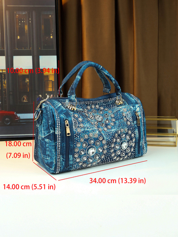 Denim női crossbody táska cipzárral, függőleges négyzetes alak, laminált belsővel, tavasz 2025