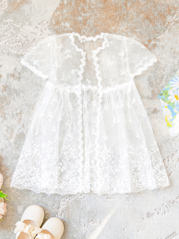 Φόρεμα βάπτισης για κορίτσια με δαντελένιο κέντημα, σατέν σετ τριών τεμαχίων, ύφασμα μίγματος πολυεστέρα-βαμβακιού (65% πολυεστέρας, 35% βαμβάκι), επένδυση από βαμβάκι