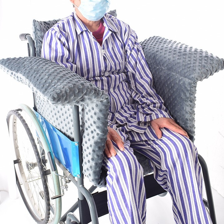 Jastuk za kolica za kukove s protivudarnom zaštitom i toplim mekanim jastukom – Jiahuikang; materijal: flanel + svila pamuk; primijenjeni dijelovi: kukovi; uvoz: Ne; grijanje: Ne