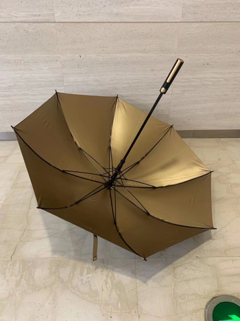 Automatinis golfo skėtis su 8 pluošto rėmu, 210T audinys, UPF > 50, logotipo spausdinimas, plastikinė rankenėlė