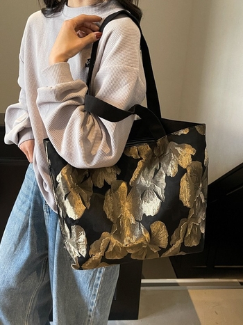 Ženska tote torba s printom leptira, platno, gradski minimalistički stil, zatvarač, poliester podstava, ljeto 2025