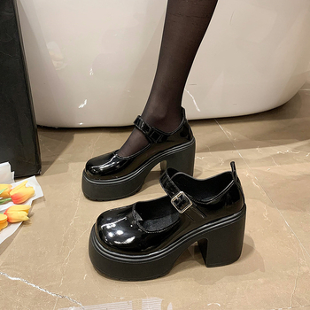 Mary Jane bateliai iš PU, storu 6–8 cm kulnu, Velcro užsegimas, gumos padas, vintage prancūziško retro stiliaus
