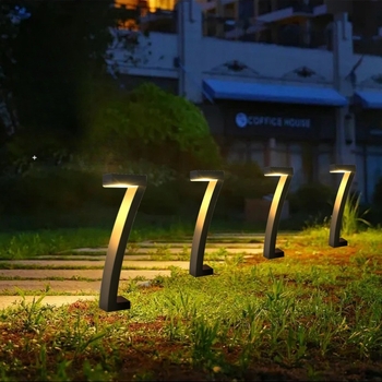 Solarna vrtna svjetiljka na stalku, oblik sedmerokutni, LED, 6–12 sati rada, ručni prekidač