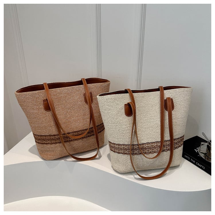 Чанта-кофа от сламена плетка, уличен модерен стил, закопчаване с цип, вътрешен джоб с цип, подплата полиестер