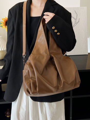 Ženska PU torba za rame i crossbody — Veliki kapacitet, vintage casual stil; Materijal: PU; Podstava: poliester; Oblik: uspravan kvadrat; Otvaranje: zatvarač; Unutarnja struktura: laminirani džep sa zatvaračem