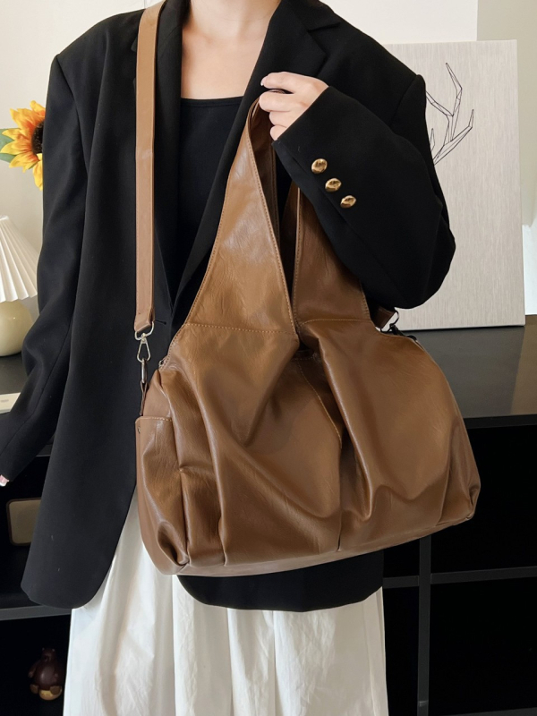 Ženska PU torba za rame i crossbody — Veliki kapacitet, vintage casual stil; Materijal: PU; Podstava: poliester; Oblik: uspravan kvadrat; Otvaranje: zatvarač; Unutarnja struktura: laminirani džep sa zatvaračem