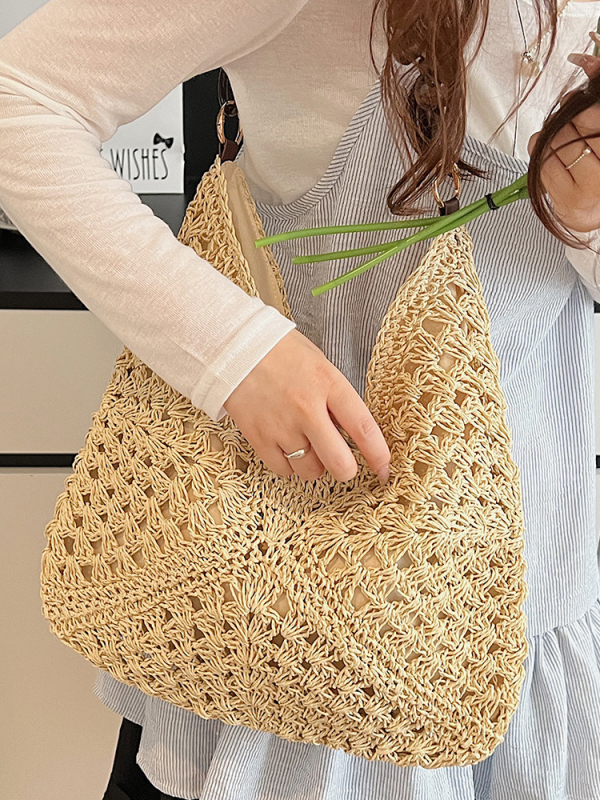 Ženska tote torba od slame, urbani minimalistički stil, magnetska kopča, vodoravni kvadratni oblik, poliester podstava, unutarnji džep sa zatvaračem laminiranim