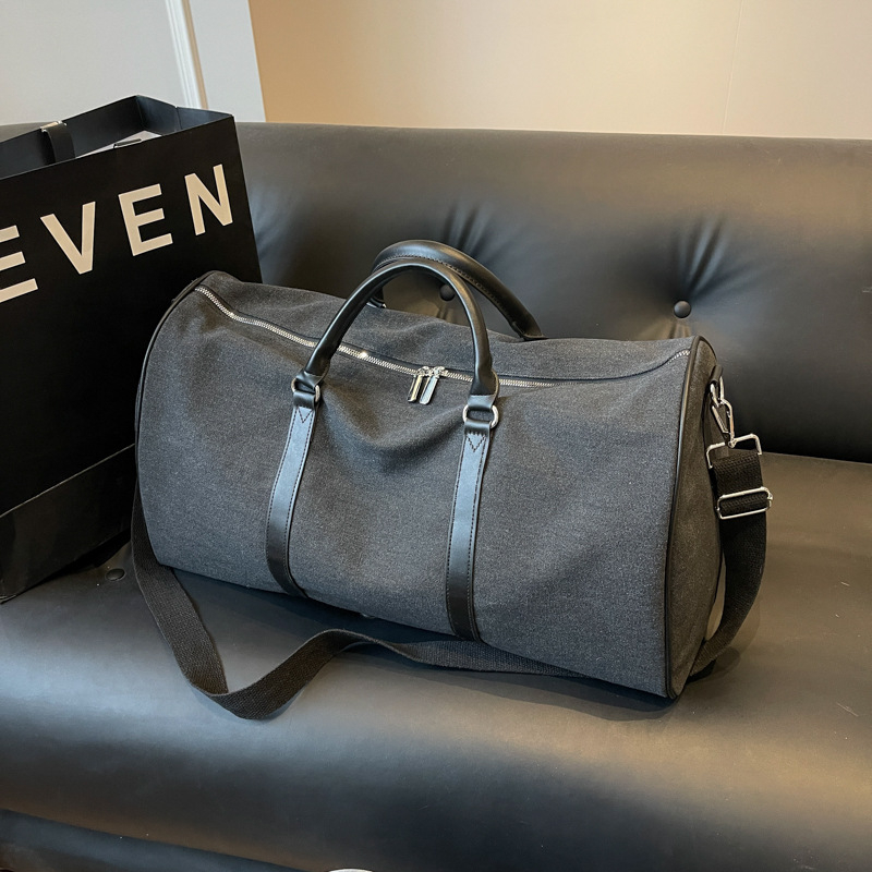 Putnička torba, kapacitet 20–35 L, platno, odjeljak za suhe i mokre, unutarnji džepovi sa zatvaračem i džep za telefon, zatvaranje na zip