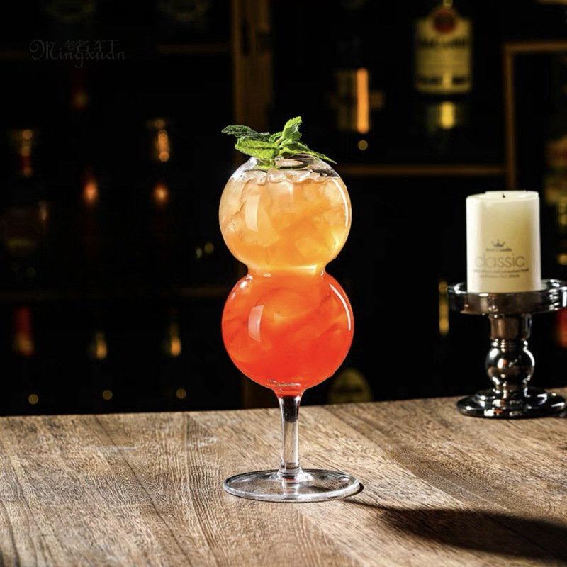 Коктейлна чаша — стъкло, модерен минимализъм, собствена марка, печатано лого OK, пускане през лято 2021