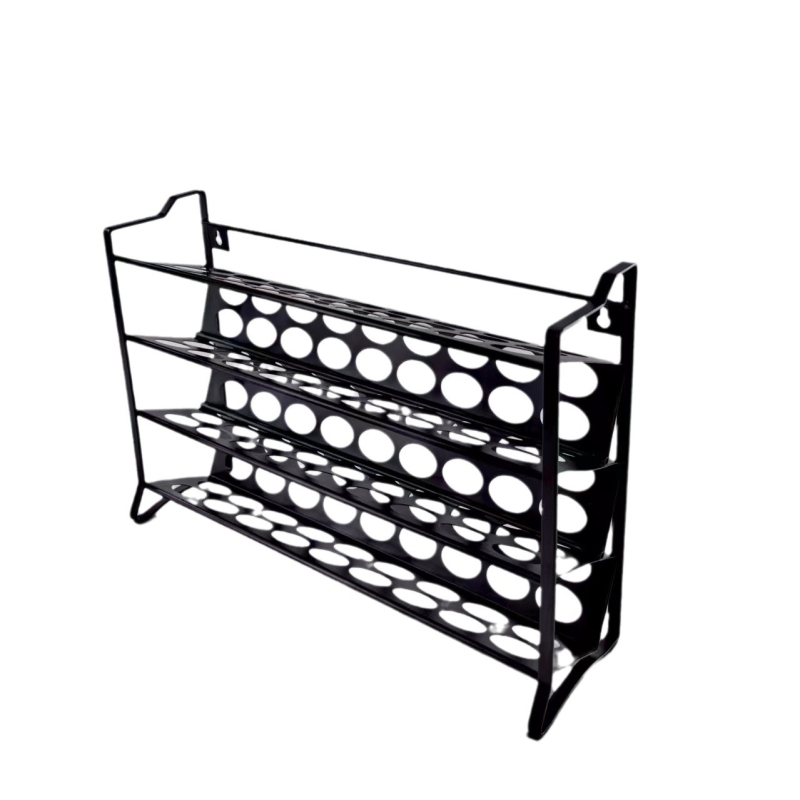 Keturių lygių sieninis prieskonių stovas su išpjovų dizainu, skirtas virtuvės spintai, talpina 28 prieskonių buteliukus, plieninė viela, pasukamas, šiuolaikiškas minimalistinis stilius